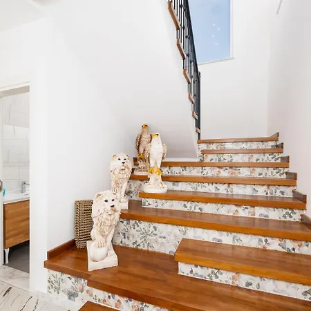 White Cloud ヴィラ ダルヤン